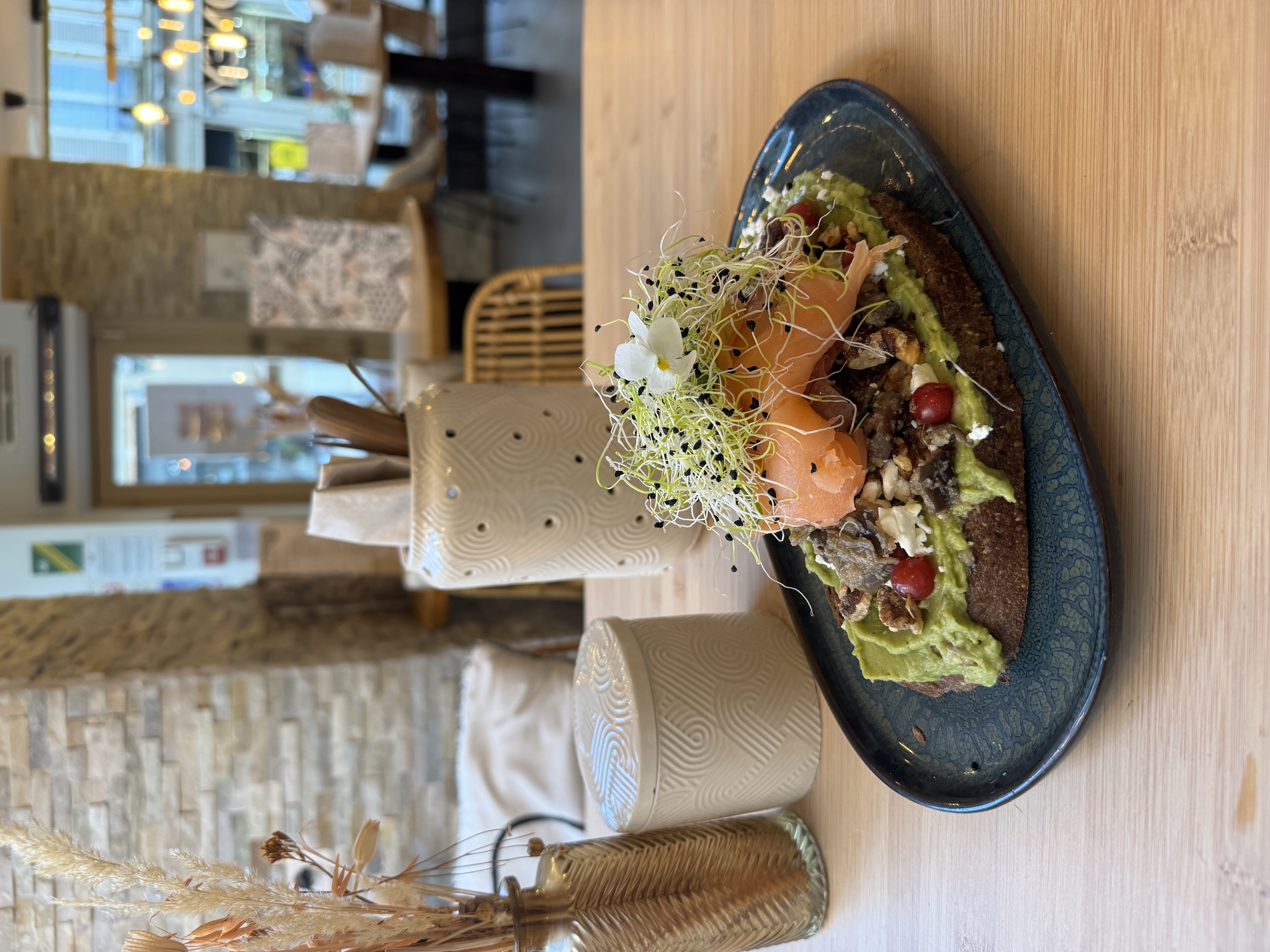 Ambiance conviviale du restaurant brunch Honey Coffee and Food Nancy