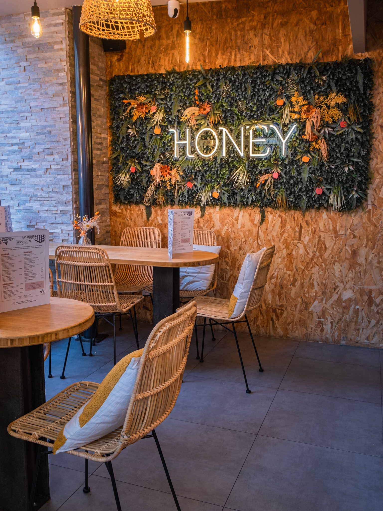 Salle restaurant brunch Nancy — Honey Coffee and Food